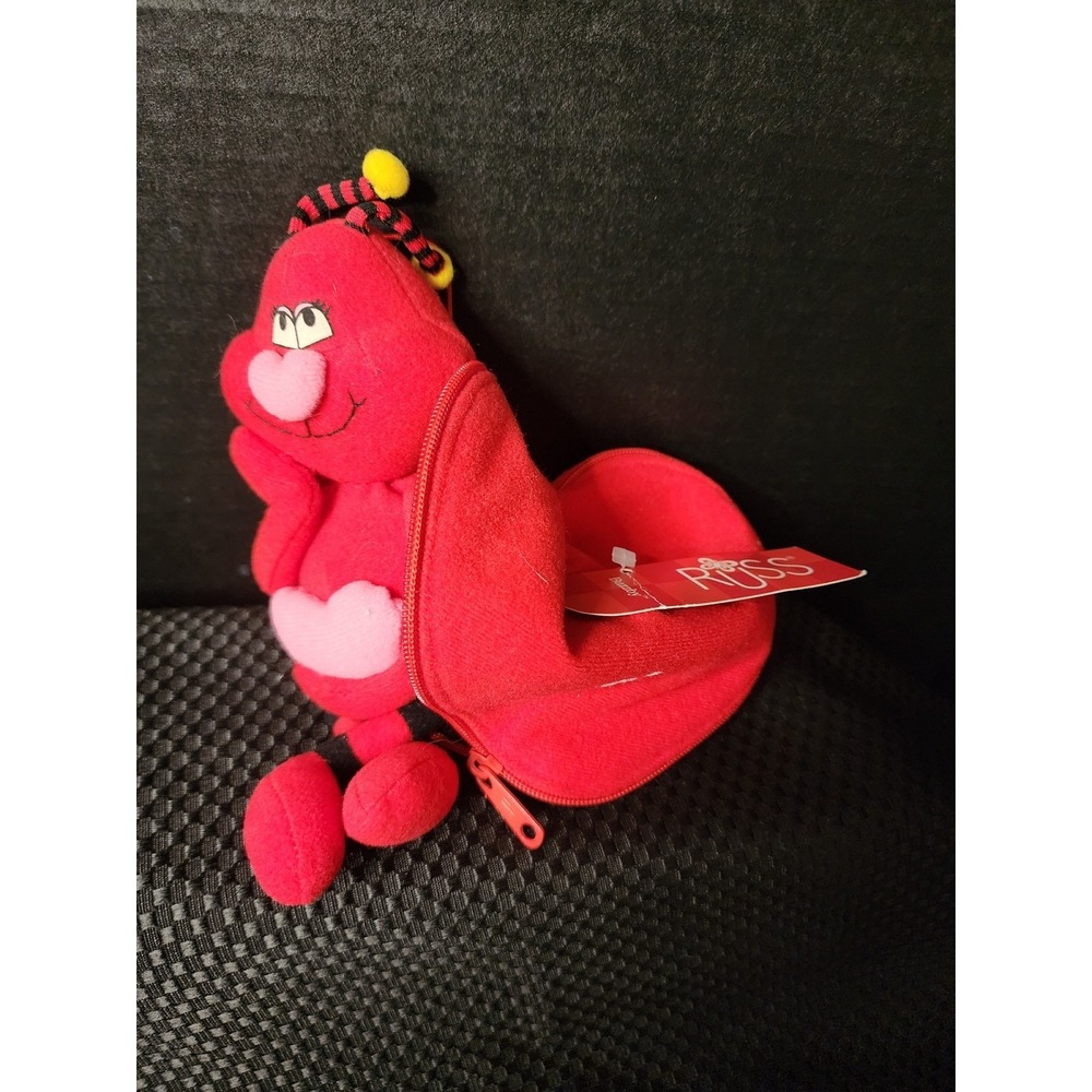Russ Berrie Buzzby The Surprise Love Bug Red Plush Heart Zipper Pouch 2911 NWT